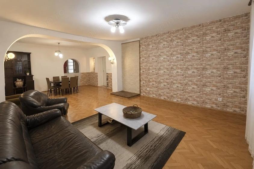 Casă cu Teren 3000 Mp în Giroc