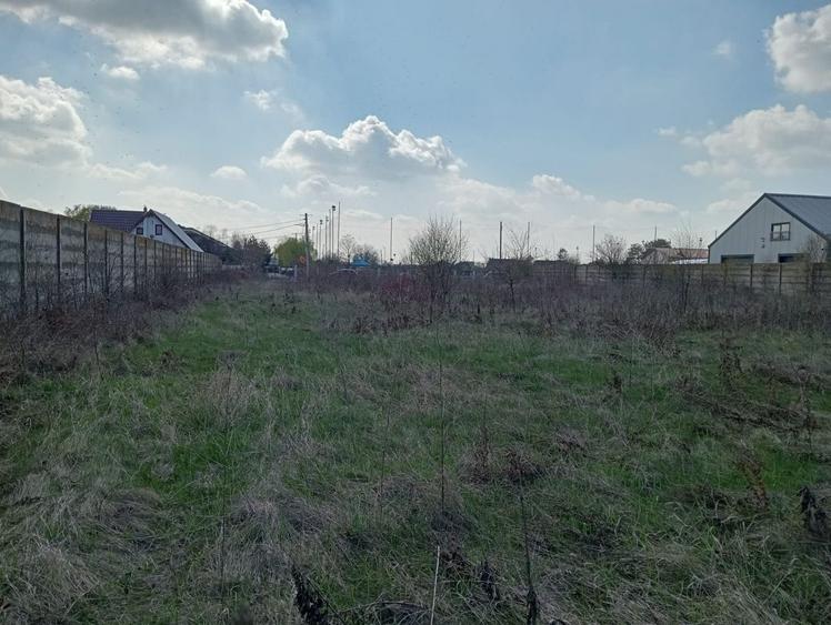 Teren intravilan de 4635 mp, în Central