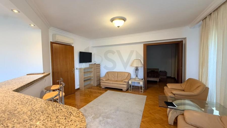 Apartament cu 3 camere semidecomandat în Primăverii