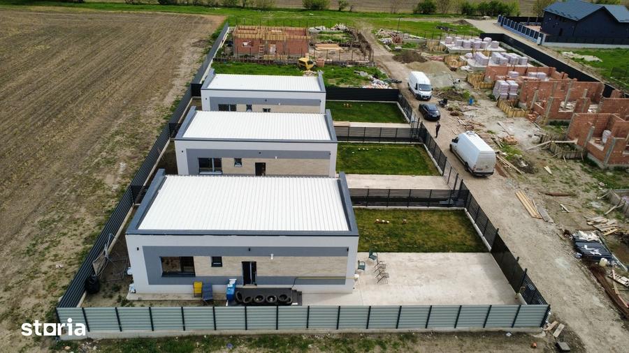 Casă cu 3 camere cu Teren 250 Mp în Clinceni