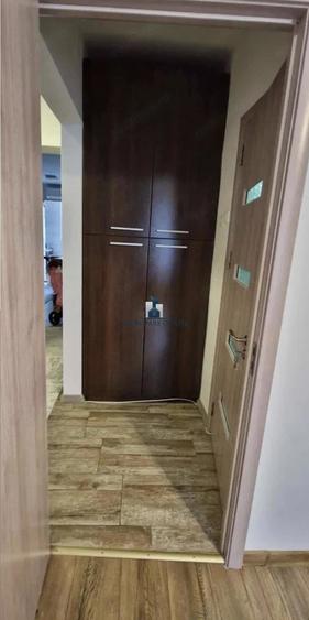 Apartament cu 3 camere decomandat, mobilat în Olteniței
