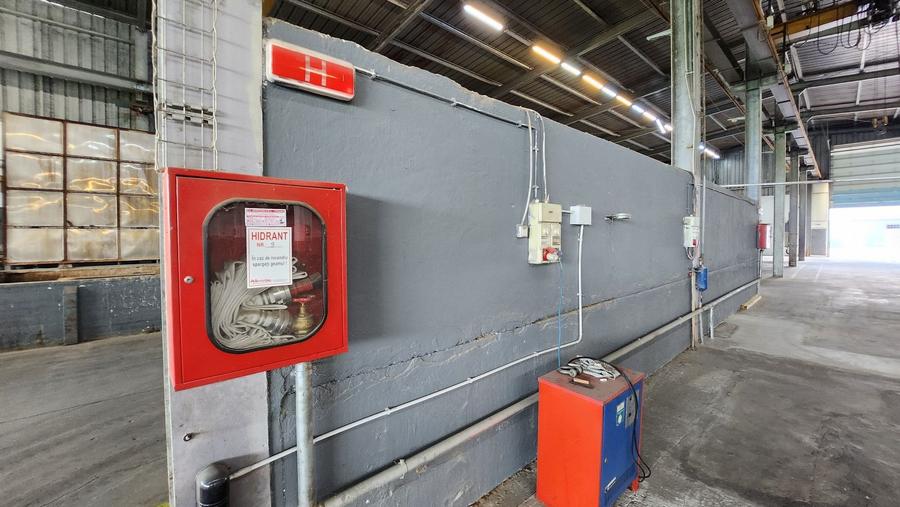 Spațiu industrial, de 5,926 mp, în Tomnatic