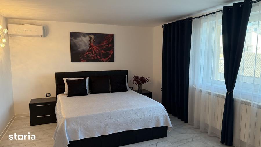 Casă cu 5 camere cu Teren 467 Mp în Central