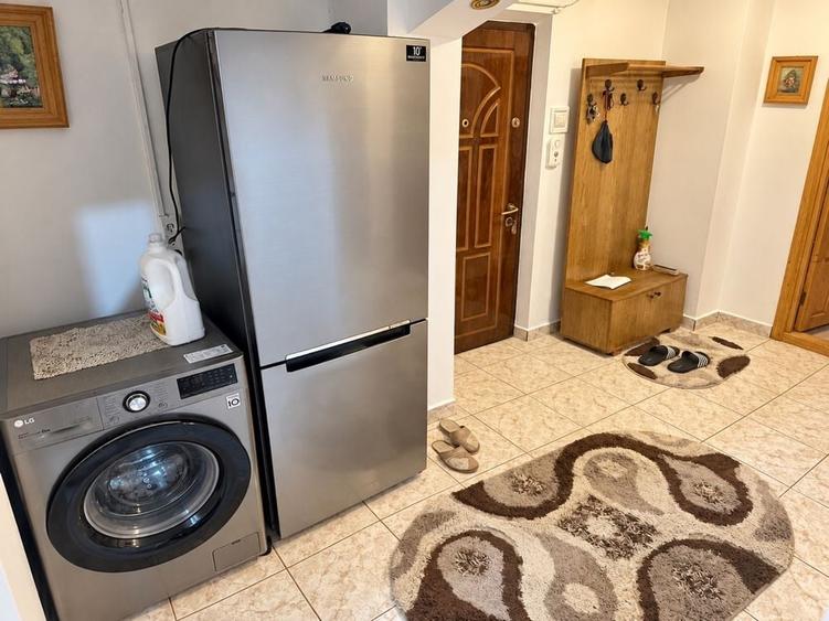 Apartament cu 2 camere decomandat în Traian