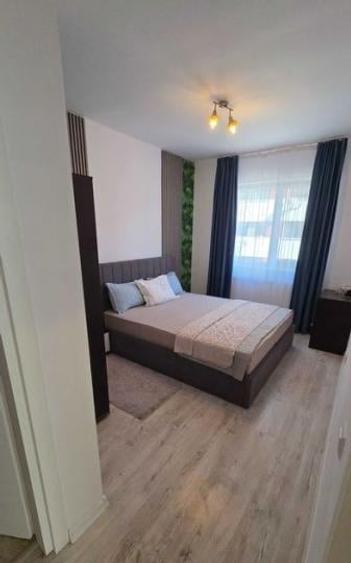 Apartament cu 3 camere decomandat, mobilat în Militari