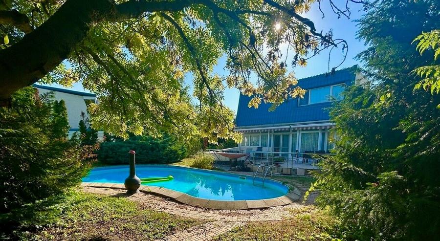 Duplex cu 4 camere cu Piscina în Iancu Nicolae