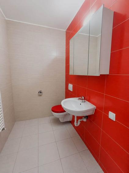 Apartament cu 3 camere decomandat în Avantgarden
