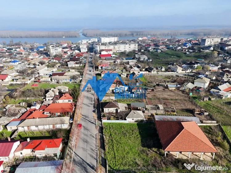 Casă cu 4 camere cu Teren 1376 Mp în Mahmudia