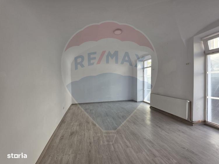 Spațiu comercial, de 80 mp, în Central