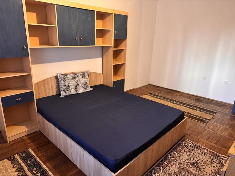 Garsonieră decomandată în Central