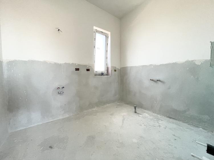 Duplex cu 4 camere cu Canalizare în Moșnița Nouă