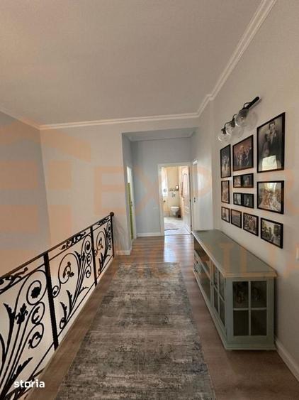 Casă cu 5 camere cu Teren 250 Mp în Central