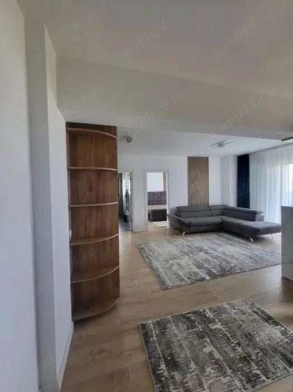 Apartament cu 2 camere decomandat în Km 5