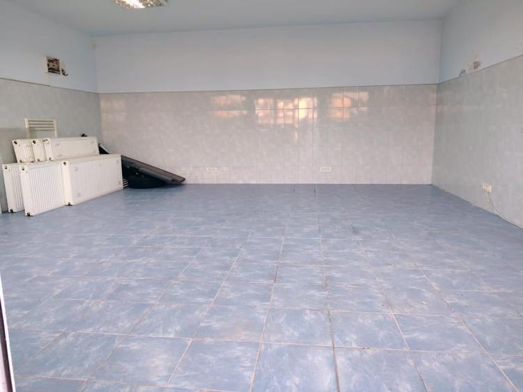 Casă individuală cu 7 camere cu Piscina în Gorgota