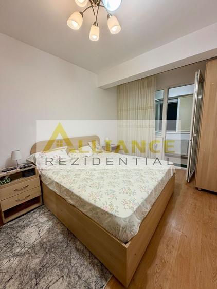 Apartament cu 2 camere decomandat, mobilat în Central