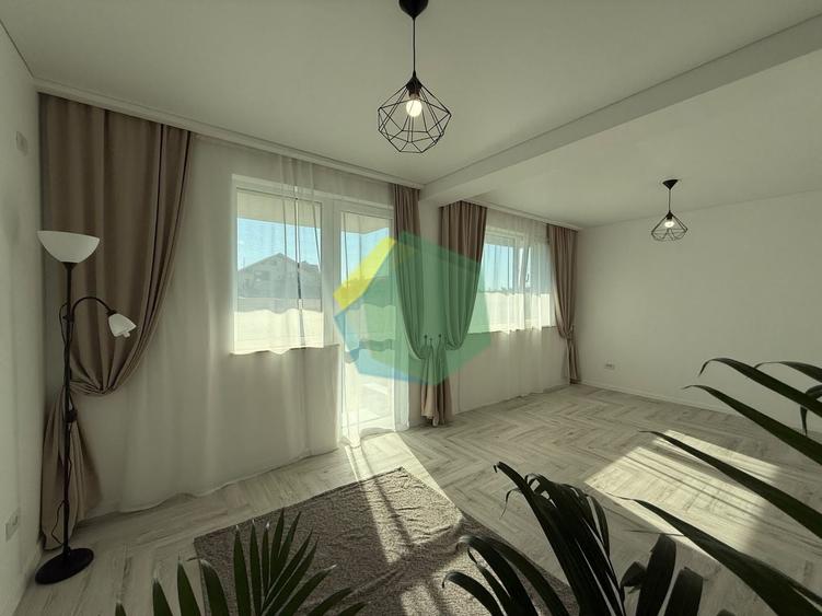 Duplex cu 4 camere cu Canalizare în Odăi