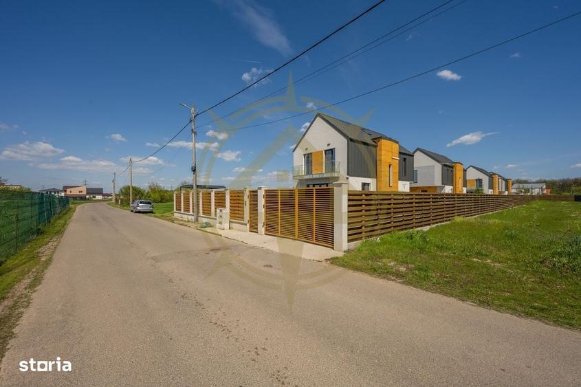 Casă cu 4 camere în Dumbrăveni