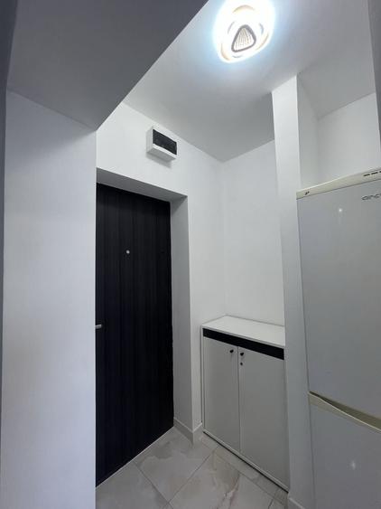 Garsonieră decomandată în Stana
