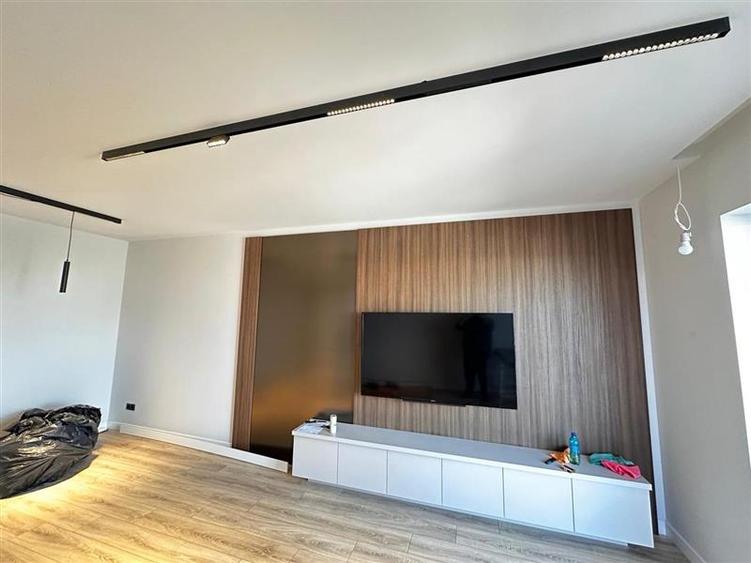 Apartament cu 2 camere decomandat în Costin Georgian