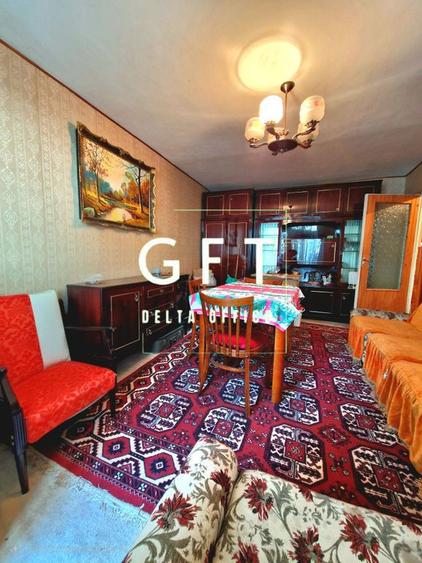 Apartament cu 4 camere decomandat în Sud