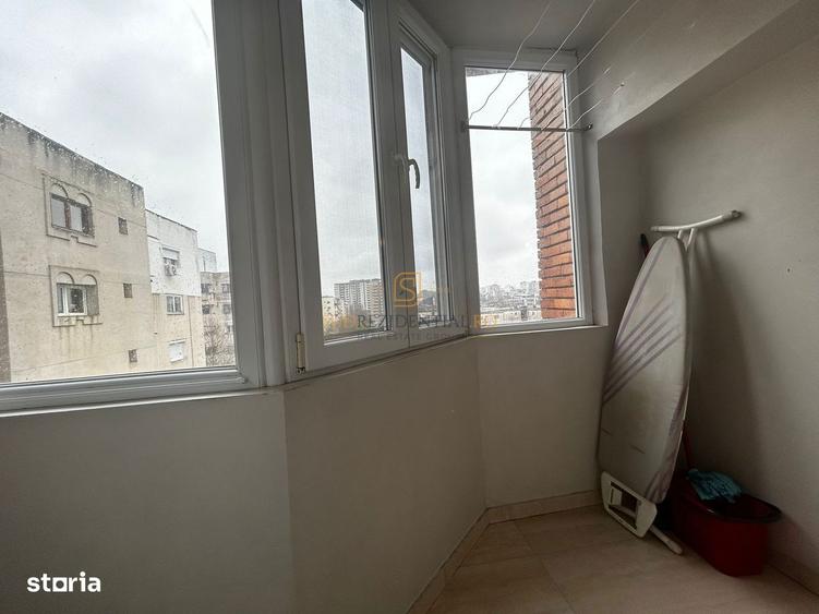 Apartament cu 3 camere decomandat, mobilat în Berceni