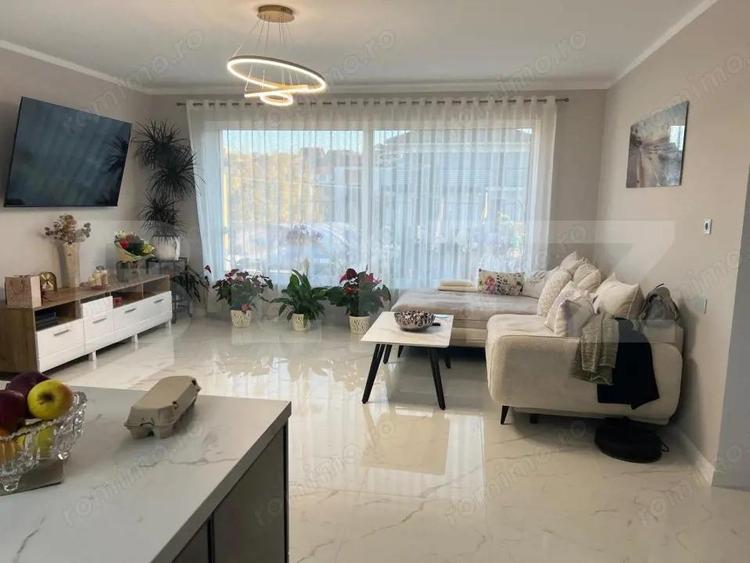 Casă cu Teren 468 Mp în Dezmir