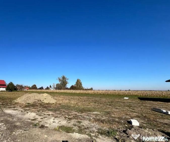 Teren de 1000 mp, în Frătăuții Vechi