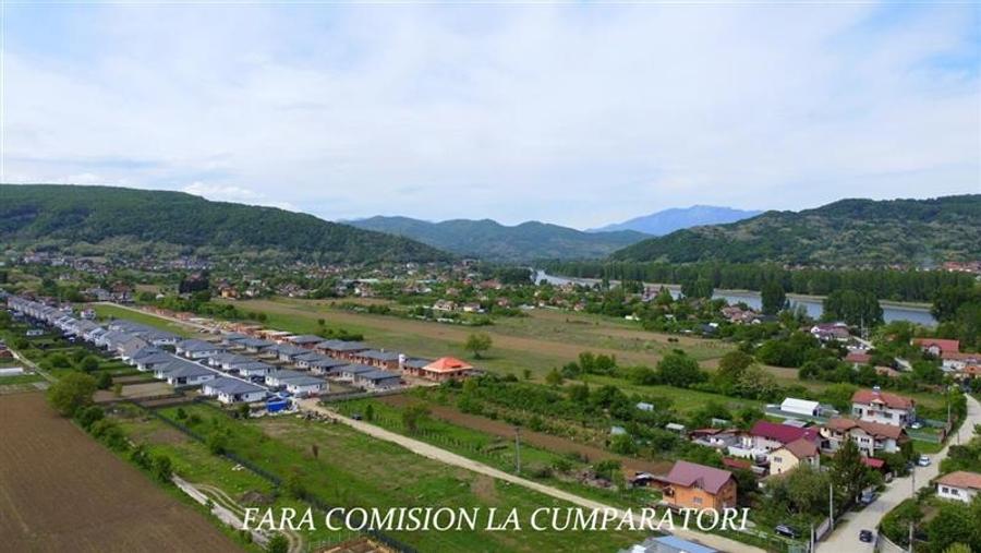 Teren Construcții intravilan de 1700 mp, în Bujoreni