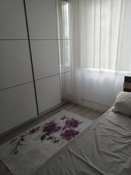 Apartament cu 4 camere decomandat, mobilat în Militari