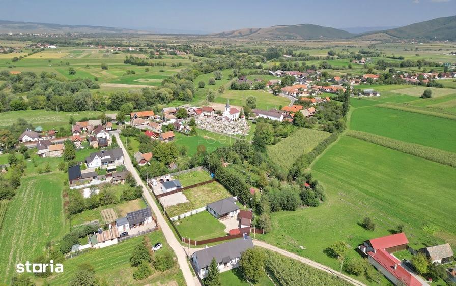 Teren de 1000 mp, în Chichiș