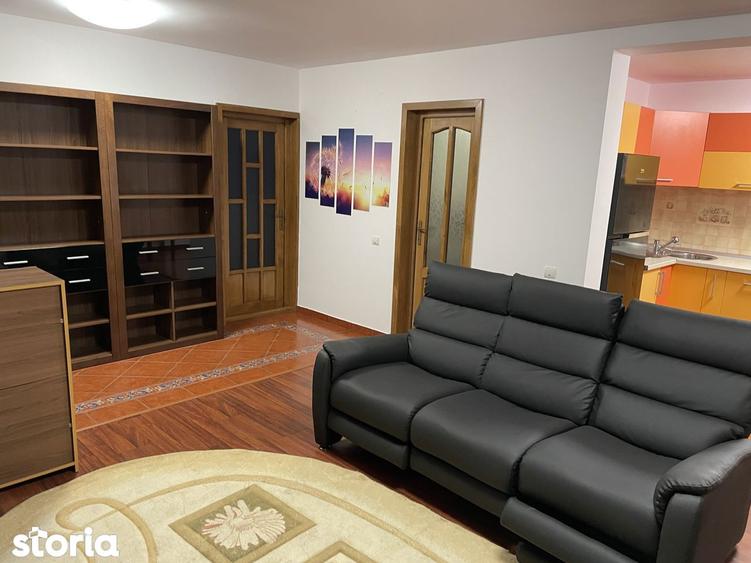 Apartament cu 3 camere decomandat, mobilat în Bună Ziua