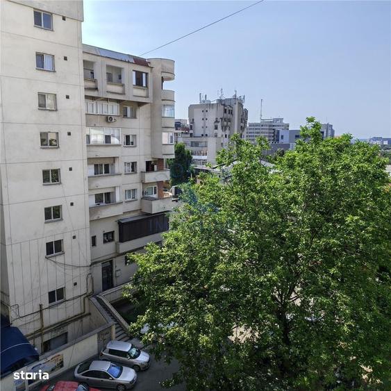 Apartament cu 4 camere în Ultracentral