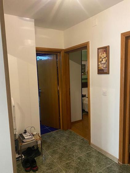Apartament cu 3 camere decomandat, mobilat în Trocadero