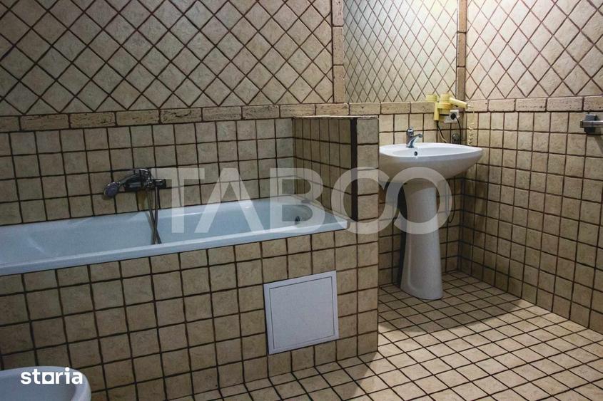 Casă cu 4 camere cu Teren 600 Mp în Mândra