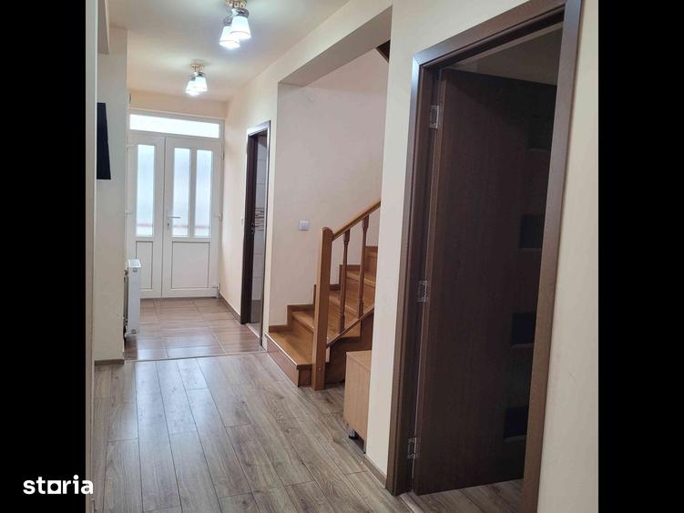 Casă cu 4 camere cu Teren 815 Mp în Livezeni