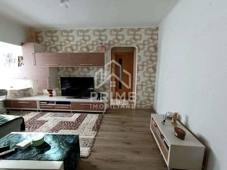 Apartament cu 3 camere semidecomandat în Ultracentral