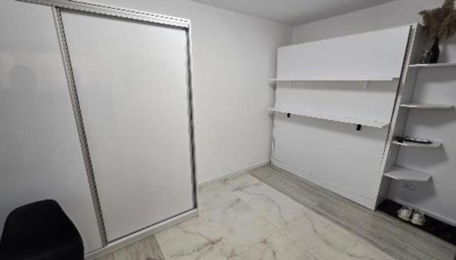 Garsonieră decomandată în Brâncoveanu