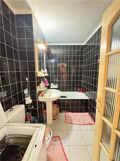 Apartament cu 2 camere decomandat în Bucovina