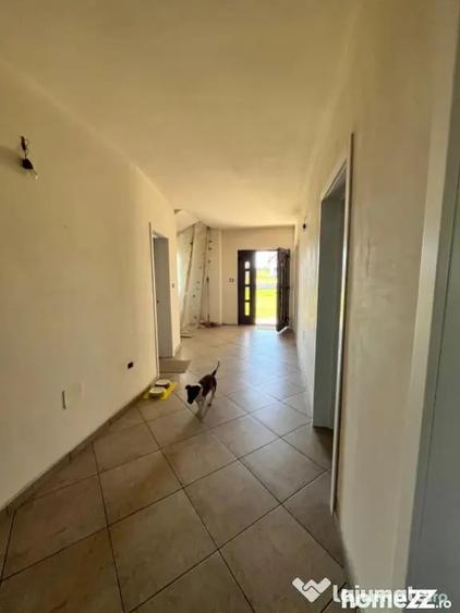 Casă cu 3 camere cu Teren 1000 Mp în Central