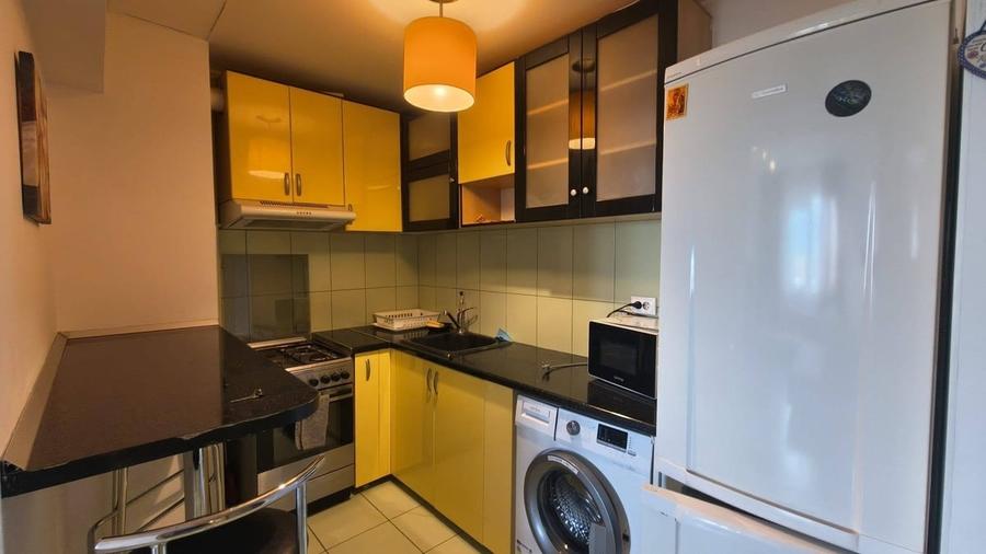 Apartament decomandat în Vitan