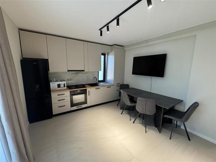 Apartament cu 2 camere decomandat, mobilat în Central — fotografia 1