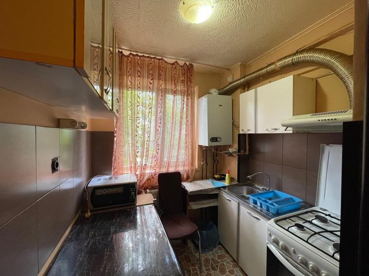 Apartament cu 2 camere semidecomandat în Trivale