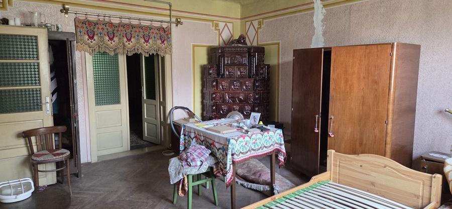 Casă cu 2 camere în Central
