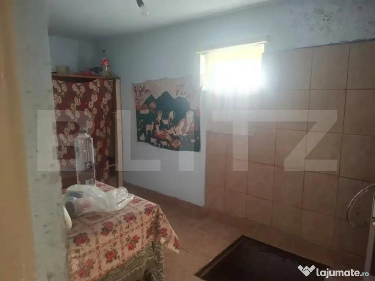 Casă cu 5 camere cu Teren 2100 Mp în Gura Foii