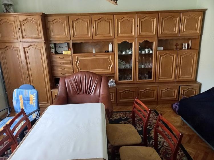 Casă cu 5 camere cu Teren 500 Mp în Titulescu