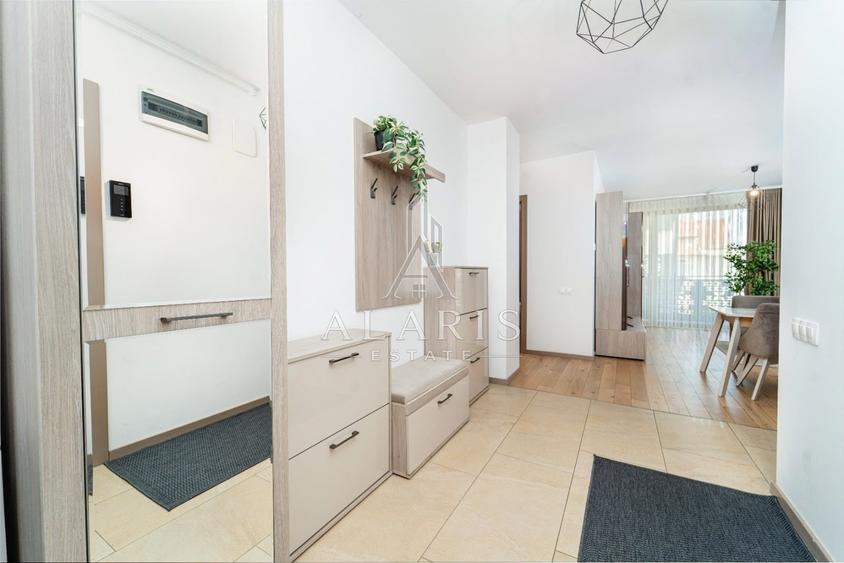 Apartament cu 3 camere semidecomandat, mobilat în Take Ionescu