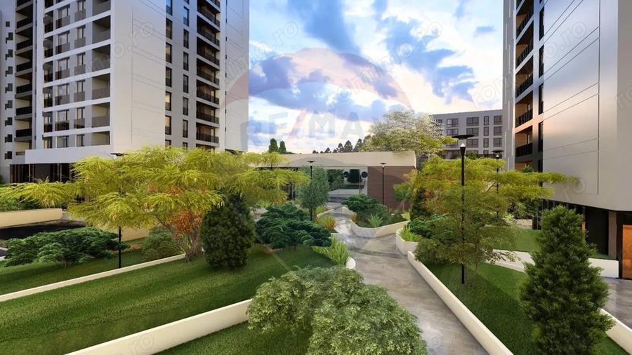 Apartament cu 4 camere decomandat în Răcădău