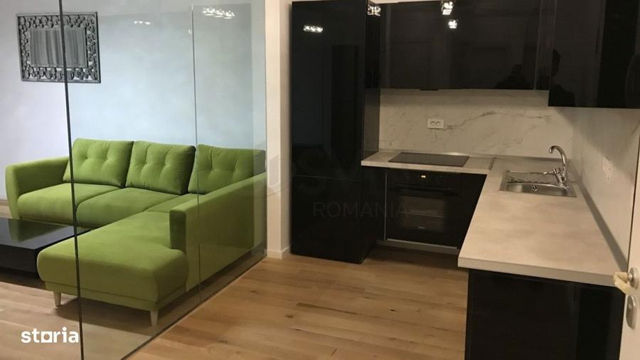 Apartament cu 3 camere semidecomandat în Aviației