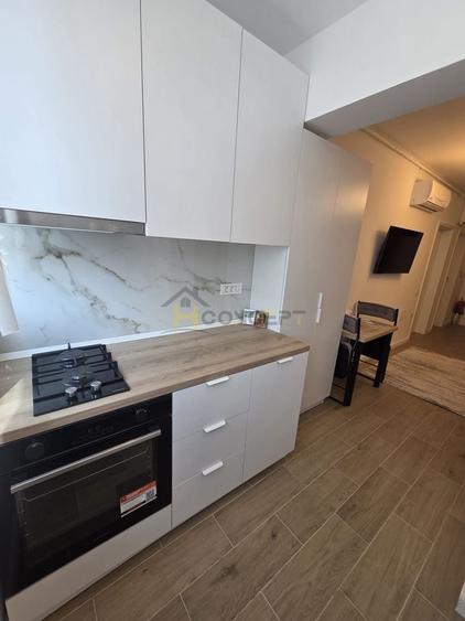 Apartament cu 2 camere semidecomandat, mobilat în Central — fotografia 3