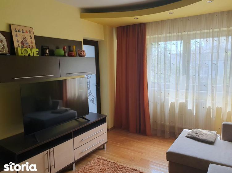 Apartament cu 4 camere semidecomandat, mobilat în Tudor Vladimirescu